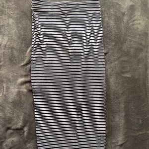 Ribbed Knit Pencil Skirt